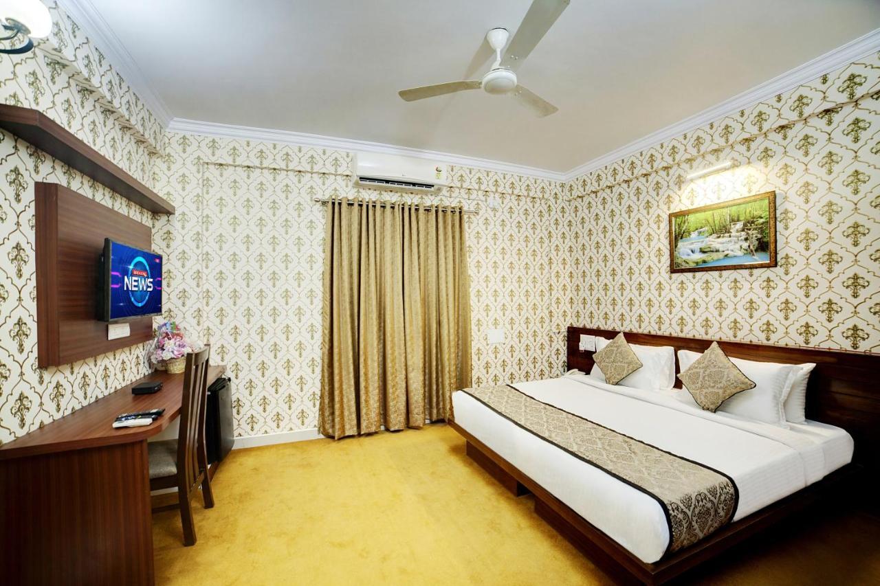 The Liverpool Blue Hotels บังกาลอร์ ภายนอก รูปภาพ
